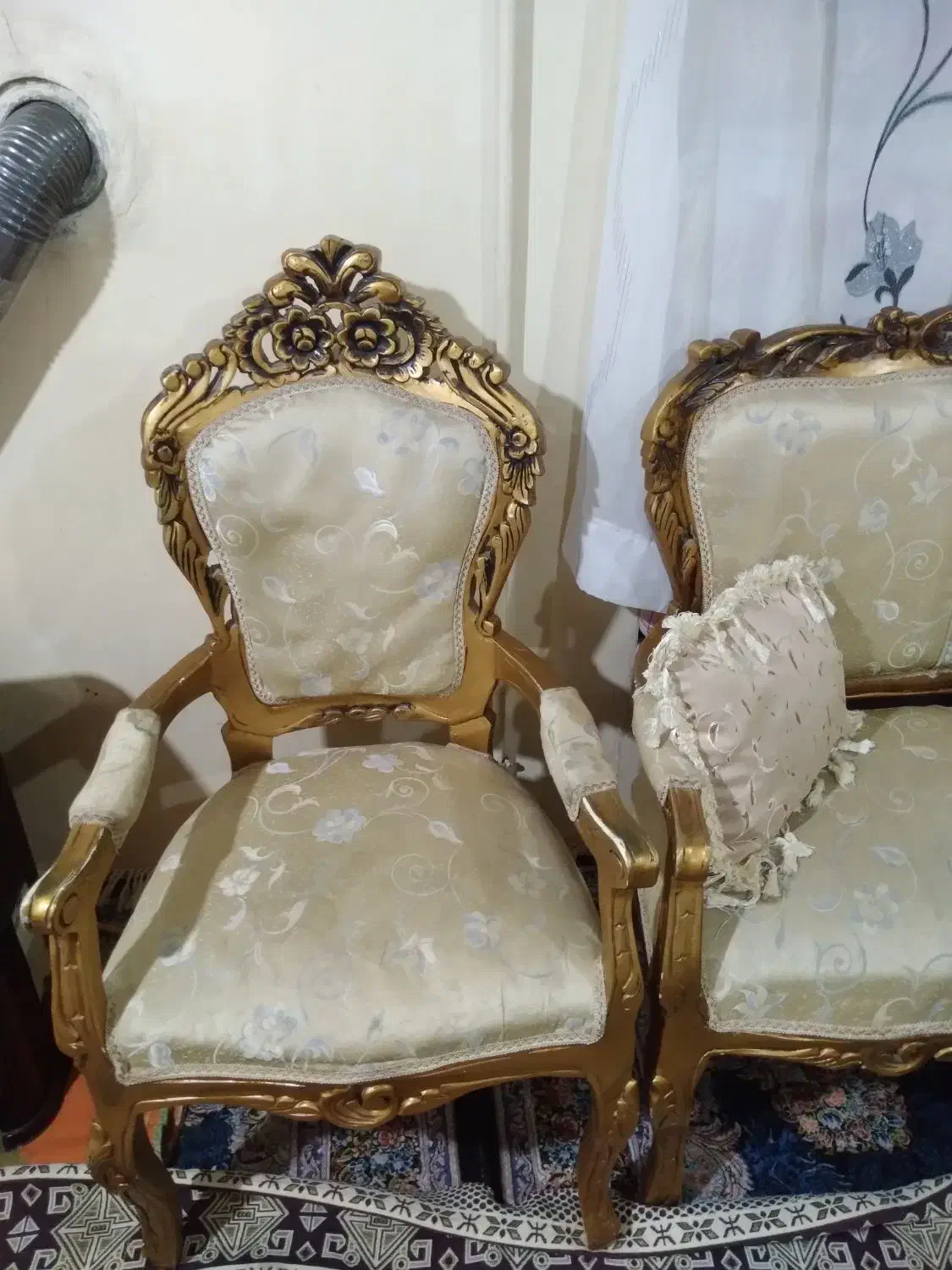 مبل سلطنتی شیک ۹ نفره|مبلمان خانگی و میز عسلی|لالجین, |دیوار