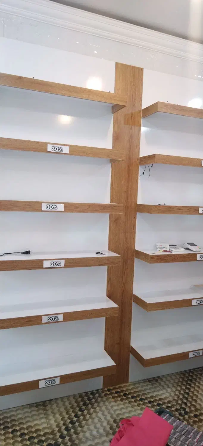 شلف دیواری|کتابخانه، شلف، قفسه‌های دیواری|نجف‌آباد, قلعه سفید|دیوار