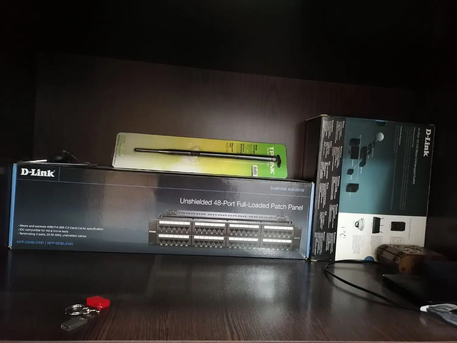 پچ پنل ۴۸ پورت دیلینک ( D-Link ) به قیمت مناسب|مودم و تجهیزات شبکه|اصفهان, نقش جهان|دیوار