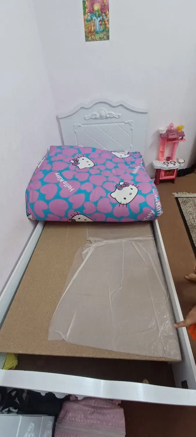 تخت و کمد نوجوان|تخت و سرویس خواب|مشهد, شاهد (شهرک غرب)|دیوار