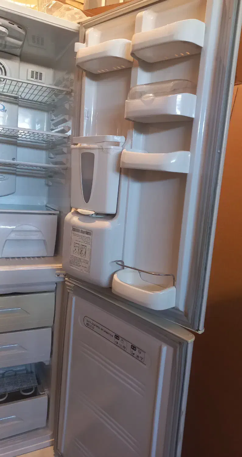 یخچال ۲۴ فوت امرسان قیمت مناسب|یخچال و فریزر|آباده, |دیوار