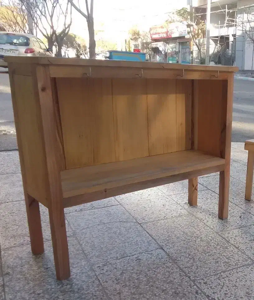 میز چوبی کوچک|صندلی و نیمکت|نیشابور, شهرک ولیعصر|دیوار