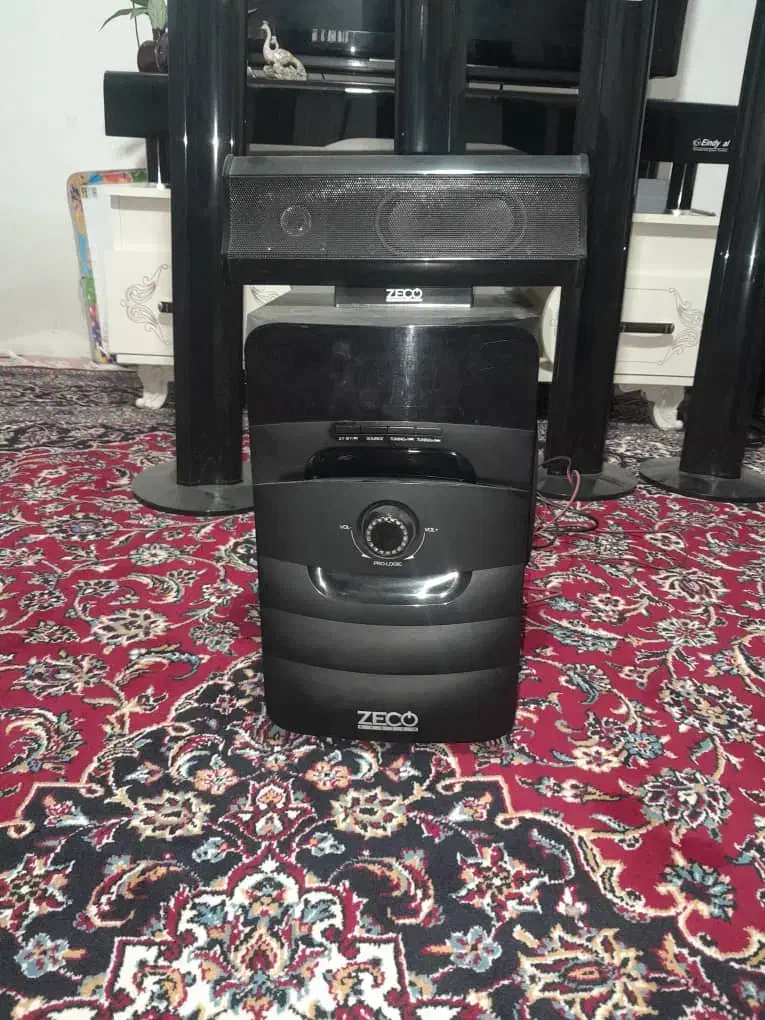 سینما خانواده در حد نو سالم بشرط فروخته میشه|سیستم صوتی خانگی|آستارا, |دیوار