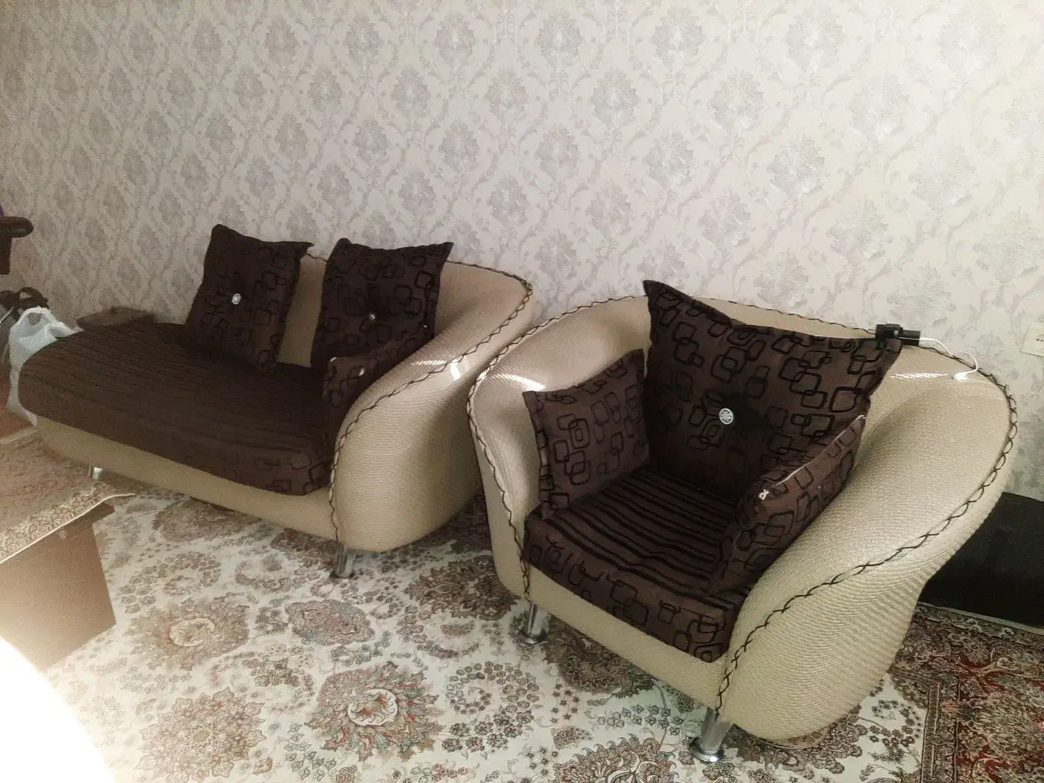 مبل راحتی ۷نفره سالم|مبلمان خانگی و میز عسلی|چهاردانگه (تهران), |دیوار