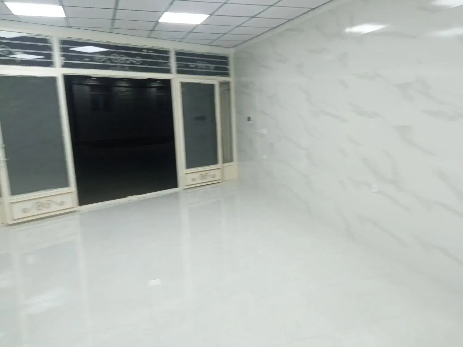 مغازه 47متری بر خیابان 18متری|فروش مغازه و غرفه|همدان, |دیوار