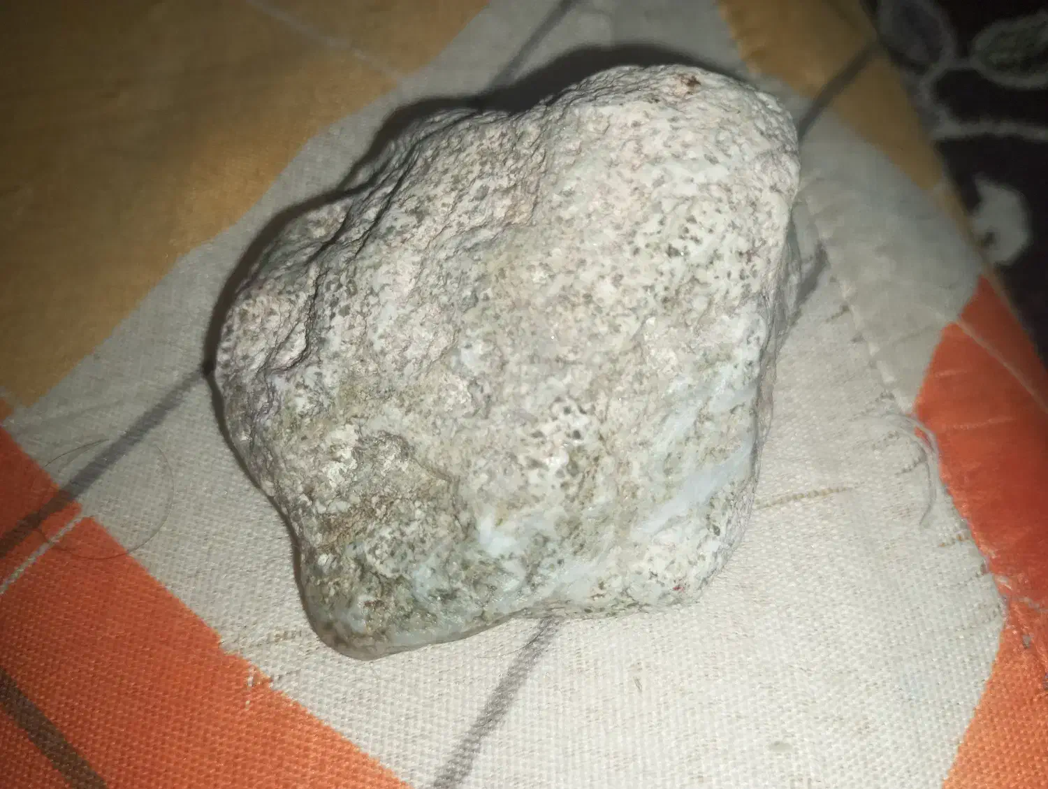 هر نوع سنگهای قیمتی داریم|جواهرات|میناب, |دیوار