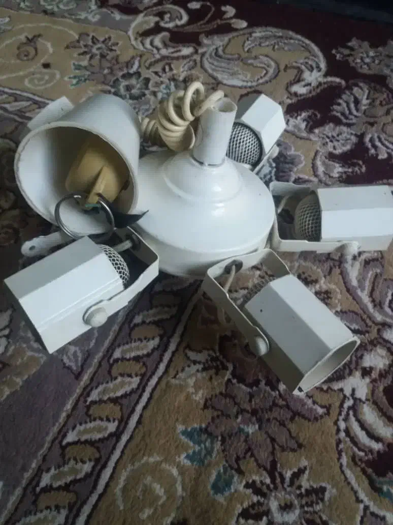 لوستر فلزی|لوستر و چراغ آویز|اهواز, زرگان|دیوار