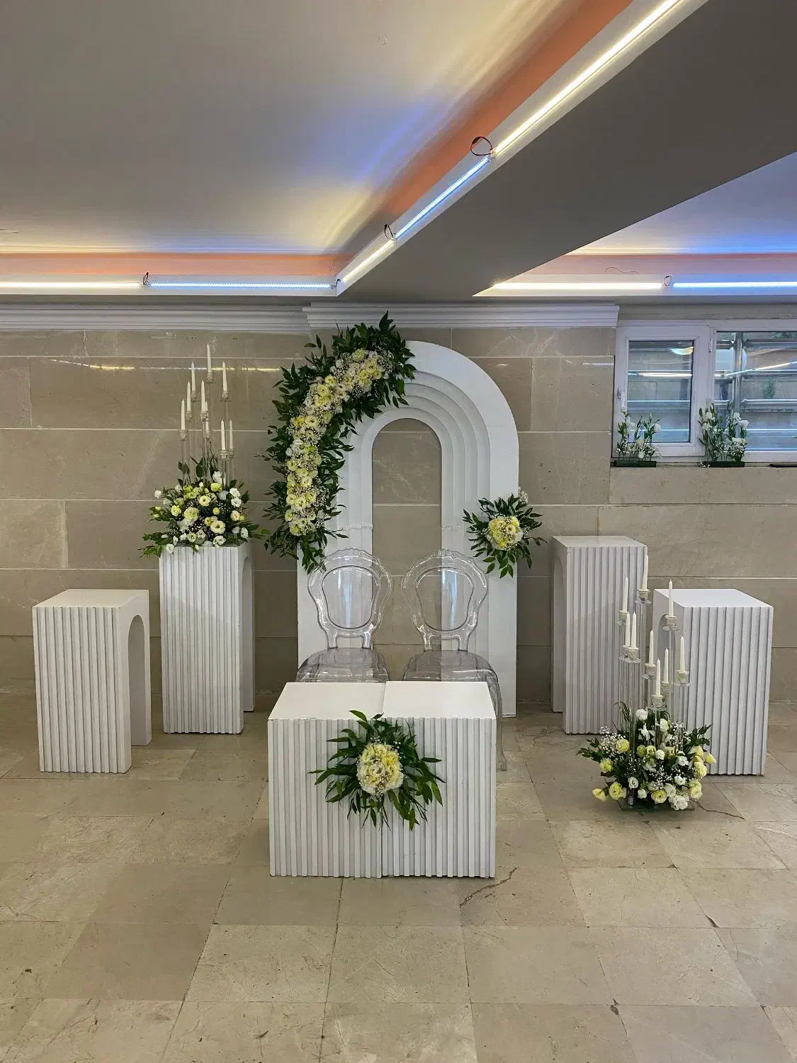 اجاره انواع شمعدان ۹ شاخه تکی دکور بله برون|خدمات پذیرایی، مراسم|تهران, مجیدیه|دیوار