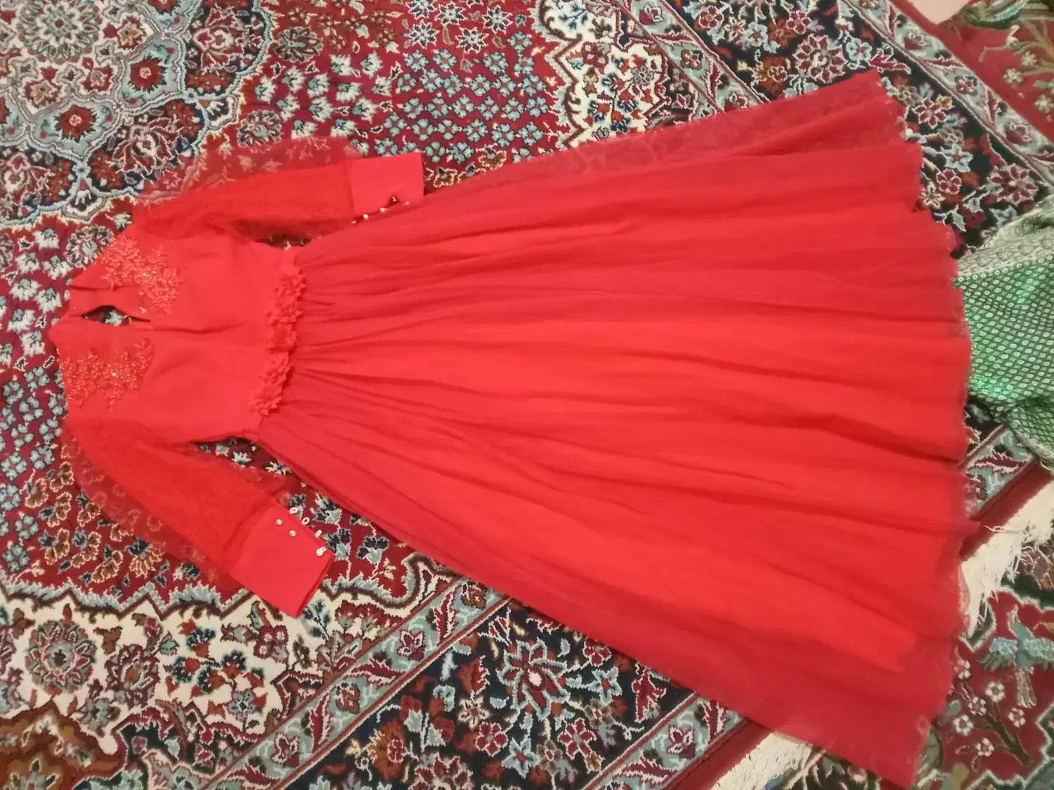 نو نو|لباس|مشهد, خواجه ربیع|دیوار