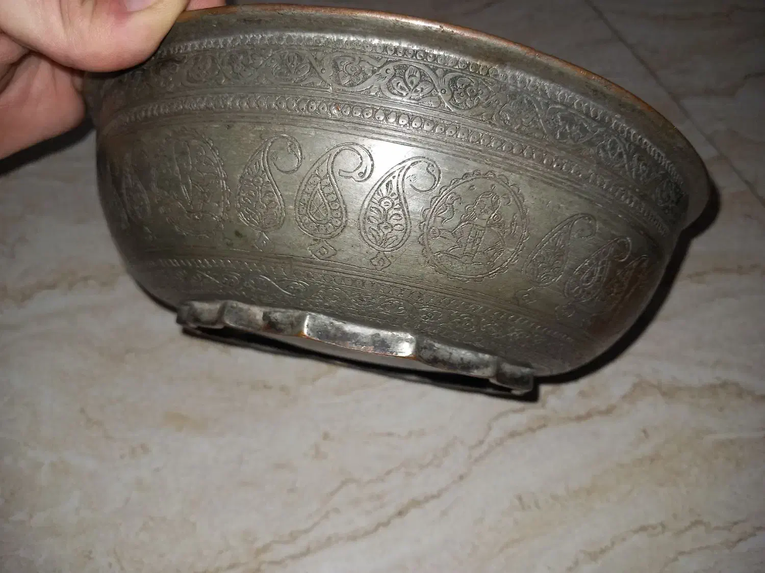 ق دیمی|کلکسیون اشیاء عتیقه|شیروان (خراسان), |دیوار