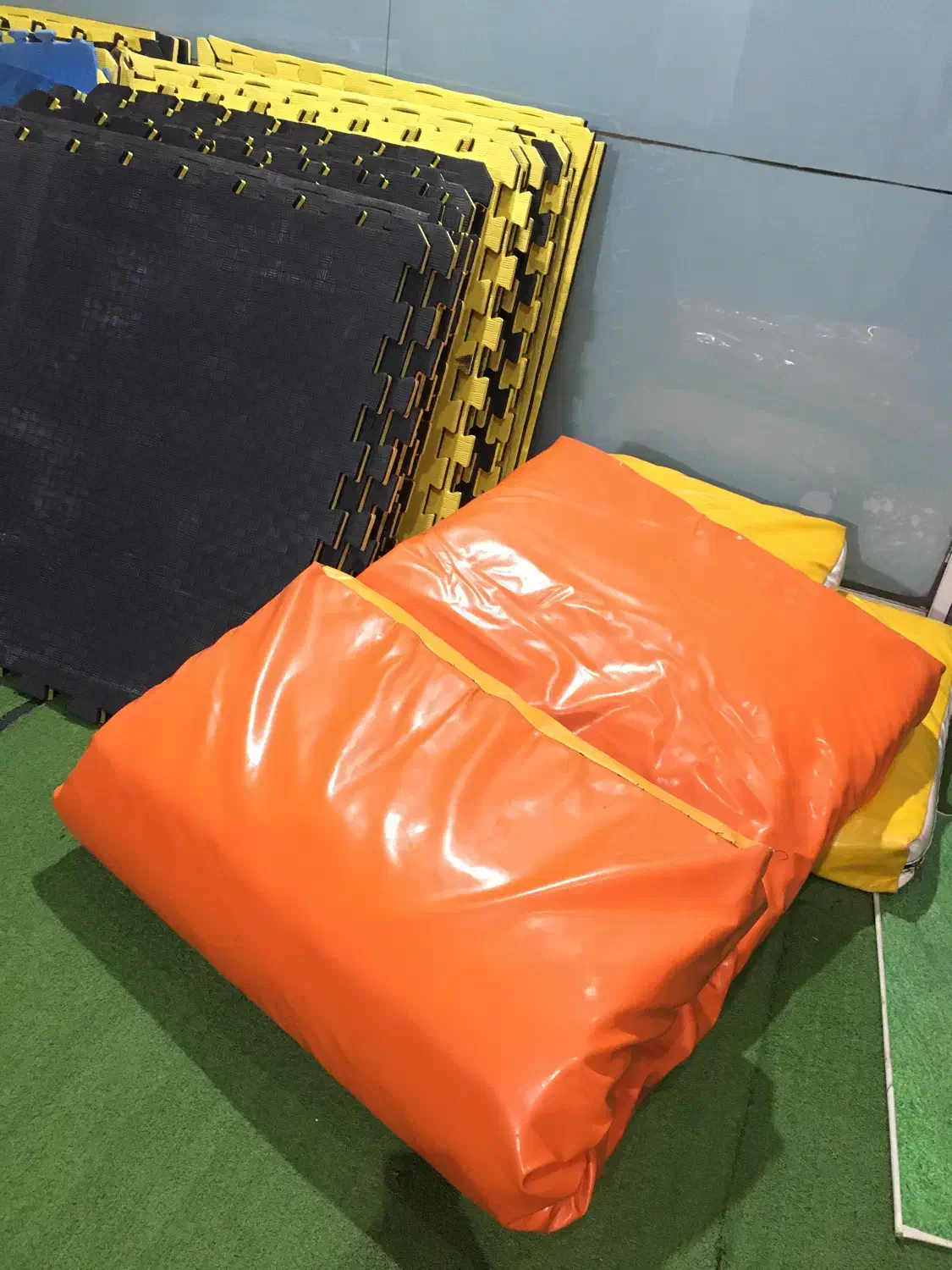 تجهیزات باشگاه|تجهیزات ورزشی|بجنورد, |دیوار