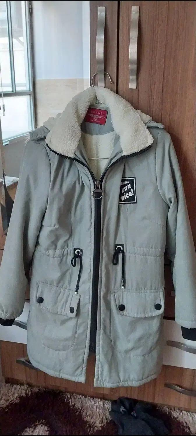 پالتوو|لباس|فردیس, فردیس|دیوار