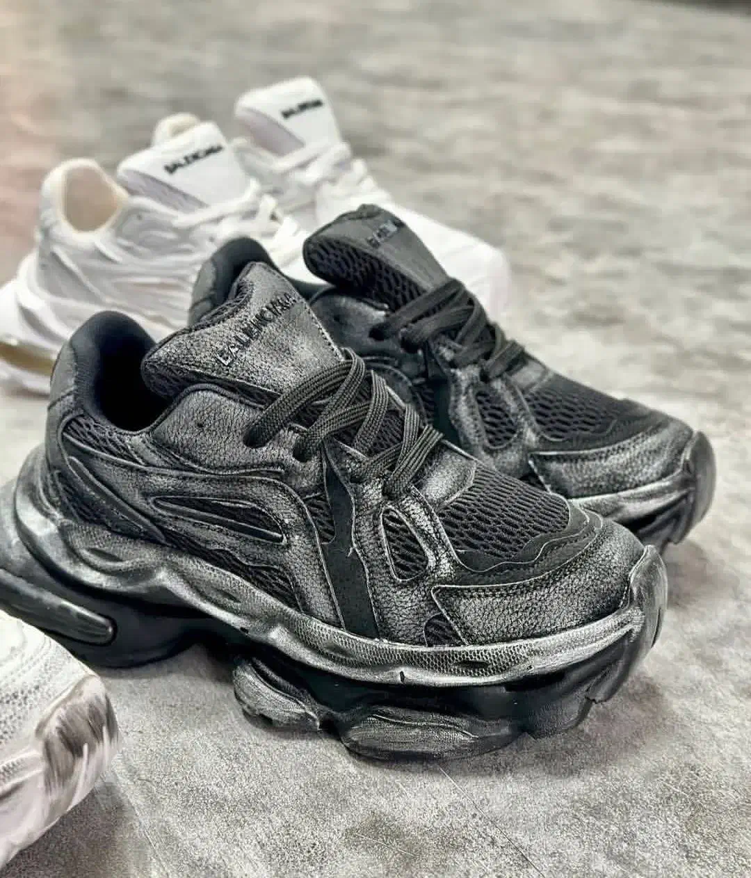 کفش کتونی بالنسیاگاه|کیف، کفش، کمربند|شاهرود, |دیوار