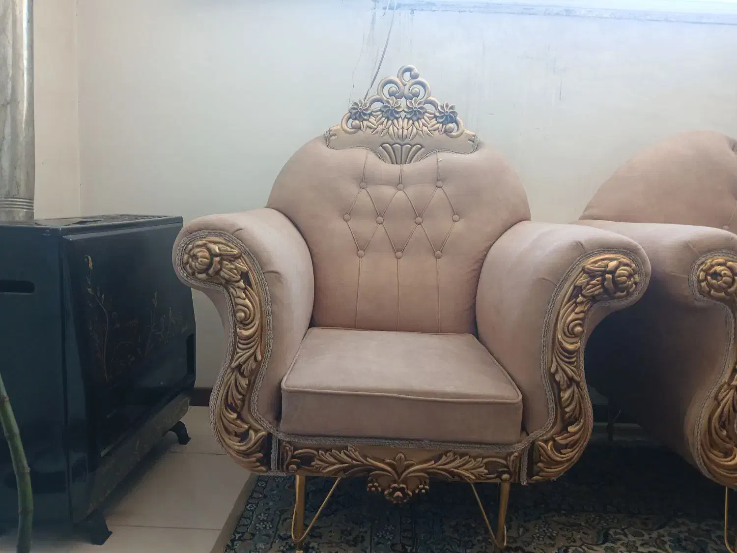 فروش یک دست مبل ۷ نفر با رنگ قهوهایی روشن|مبلمان خانگی و میز عسلی|شاهین‌شهر, مسکن مهر|دیوار