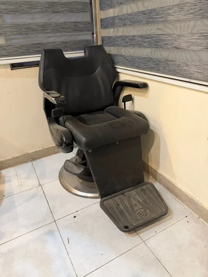 وسایل اموزشگاه وارایشگاه سالن زیبایی به فروش میرود|آرایشگاه و سالن‌های زیبایی|تهران, جیحون|دیوار