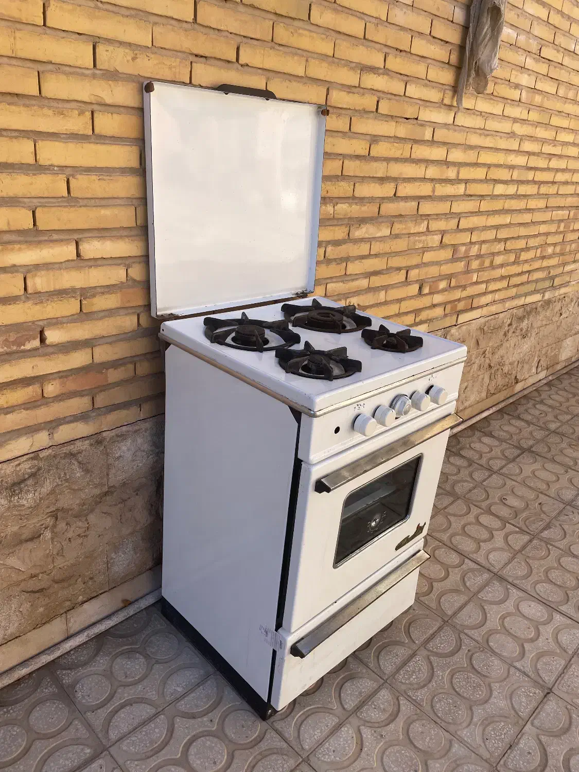 گاز فر خارجی قدیمی|اجاق گاز و لوازم برقی پختوپز|یزد, |دیوار