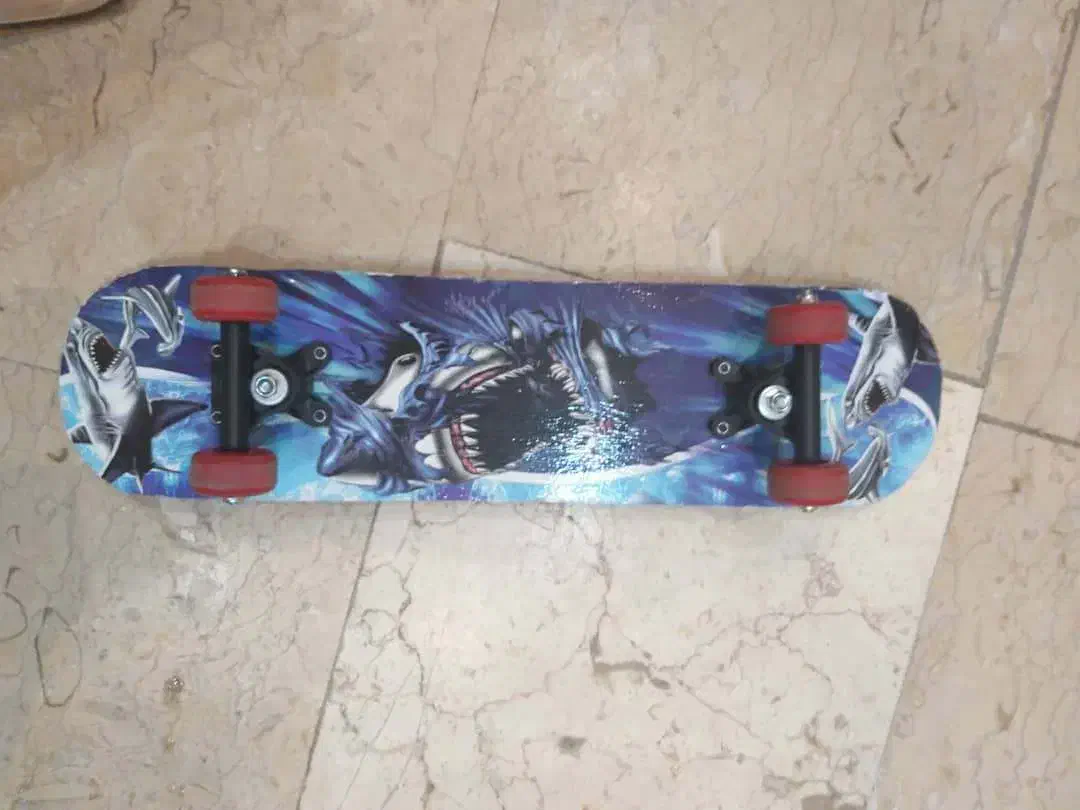 اسکیت برد چهارچرخ|دوچرخه، اسکیت، اسکوتر|رشت, بلوار گیلان|دیوار