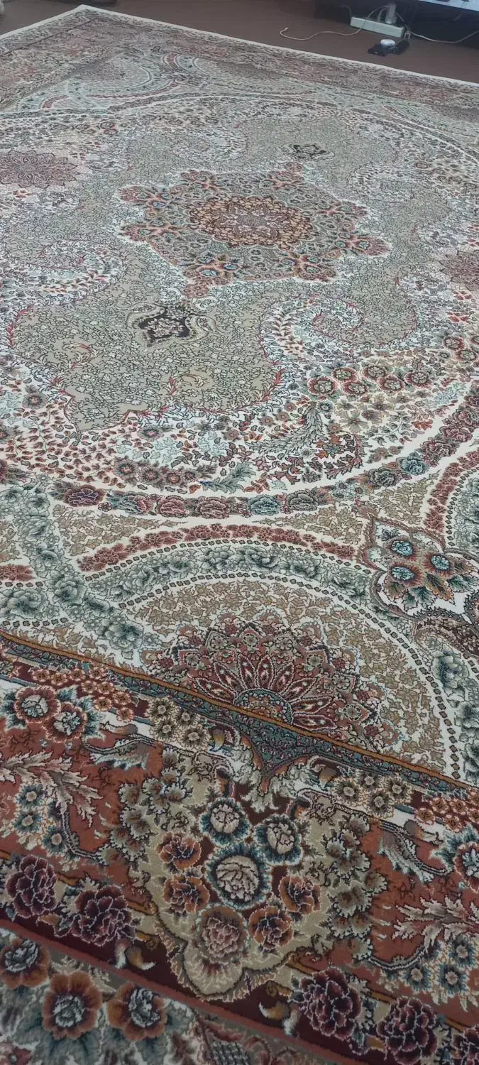 فرش ۹ متری ۷۰۰ شانه|فرش|گنبد کاووس, |دیوار