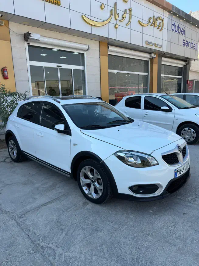 برلیانس ۳۲۰ کراس موتوربزرگ اتومات مدل ۹۹ نقد اقساط|خودرو سواری و وانت|بوشهر, |دیوار