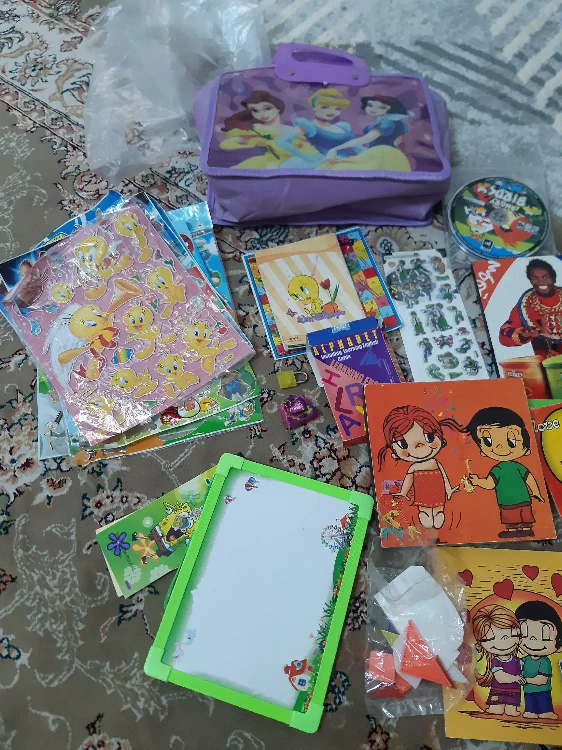 تابلو اتاق کودک و لوازم تحریر|اسباب و اثاث بچه|زاهدان, |دیوار