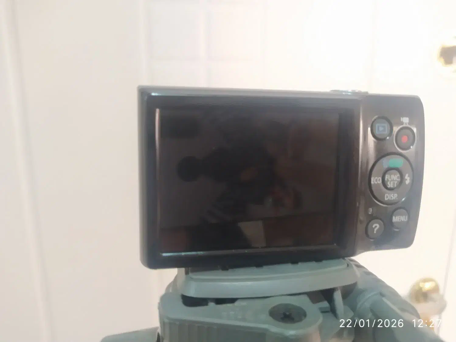 دوربین عکاسی با پایه|دوربین عکاسی و فیلمبرداری|مشهد, مشکینی (شهرک غرب)|دیوار