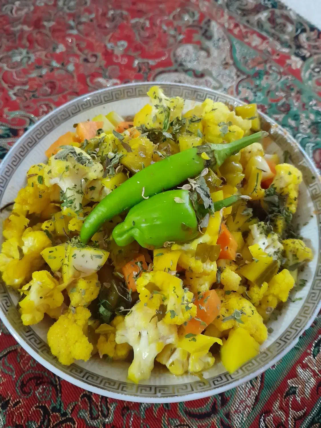 ترشی خونگی تمیز و خوشمزه کیلویی ۲۰۰|خوردنی و آشامیدنی|محمدشهر, شهرک پیام (مهرالبرز)|دیوار