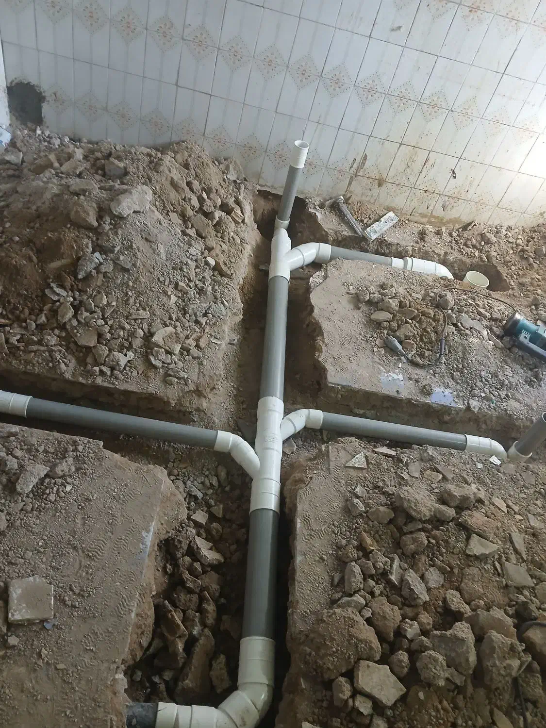 لوله کشی(به کارگر ساده نیازدارم)|خدمات پیشه و مهارت|بندر امام خمینی, |دیوار