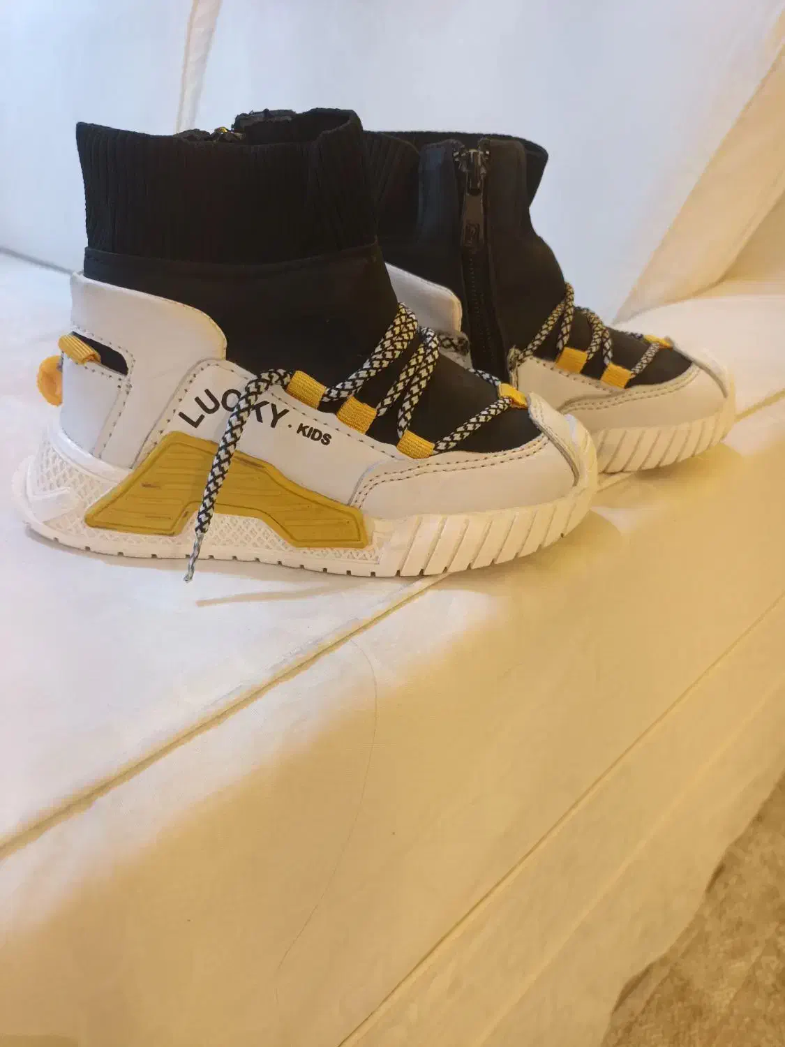 بت پسرانه|کفش و لباس بچه|رشت, جهاد|دیوار