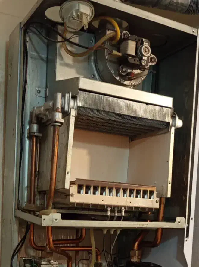 تعمیروسویس انواع پکیچ و آبگرمکن|آبگرمکن، پکیج، شوفاژ|پرند, فاز ۶|دیوار