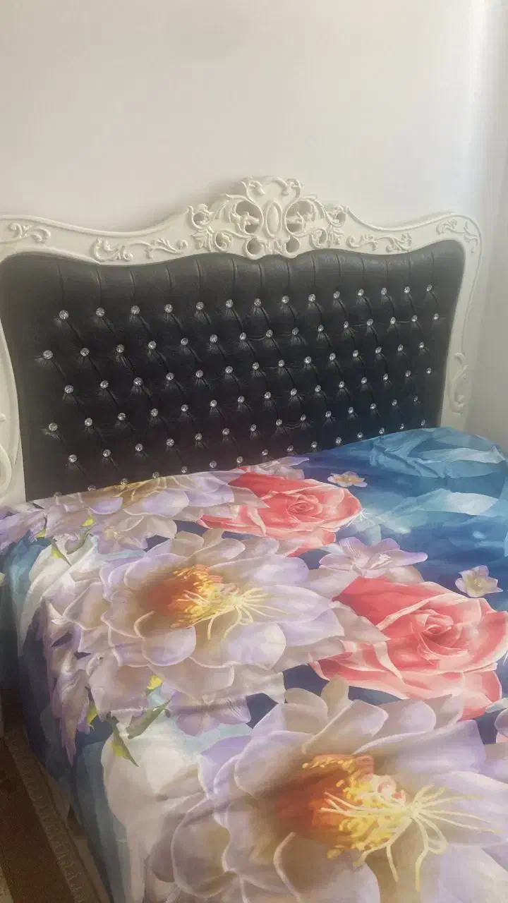 تخت دو نفره و کفی و تشک فنری سالم|تخت و سرویس خواب|الیگودرز, |دیوار