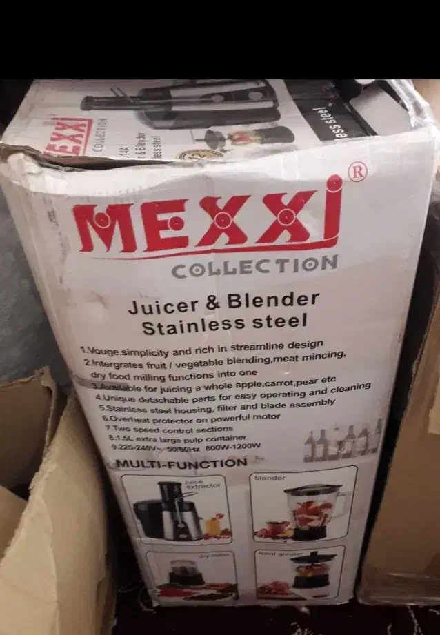 یک عدد اب میوه گیری 4 کاره ماکسی|آبمیوه‌گیر و آب‌مرکبات‌گیر|کرمانشاه, |دیوار