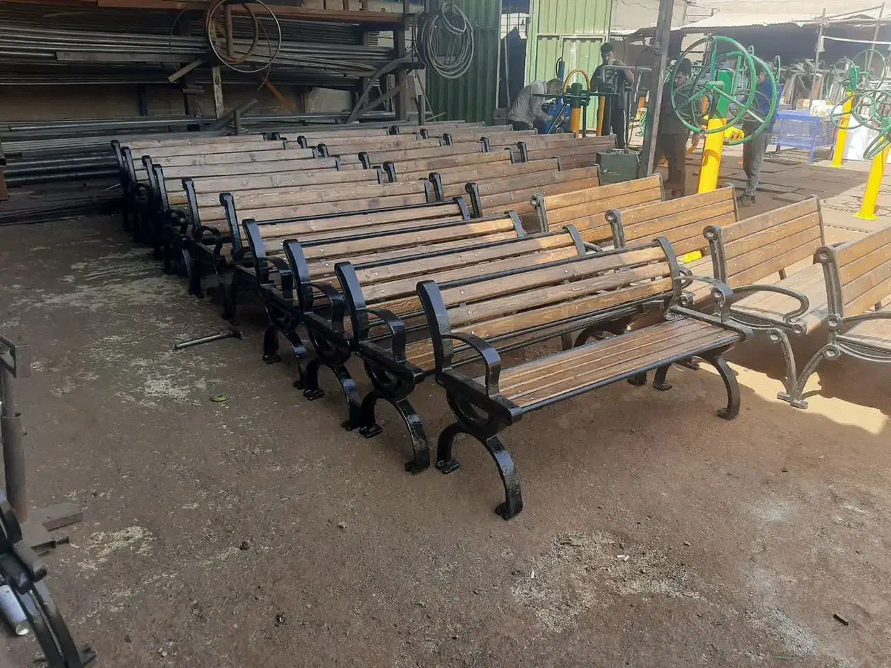 نیمکت فلزی پارکی / نیمکت فلزی و چوب پلاست|صندلی و نیمکت|تهران, صادقیه|دیوار