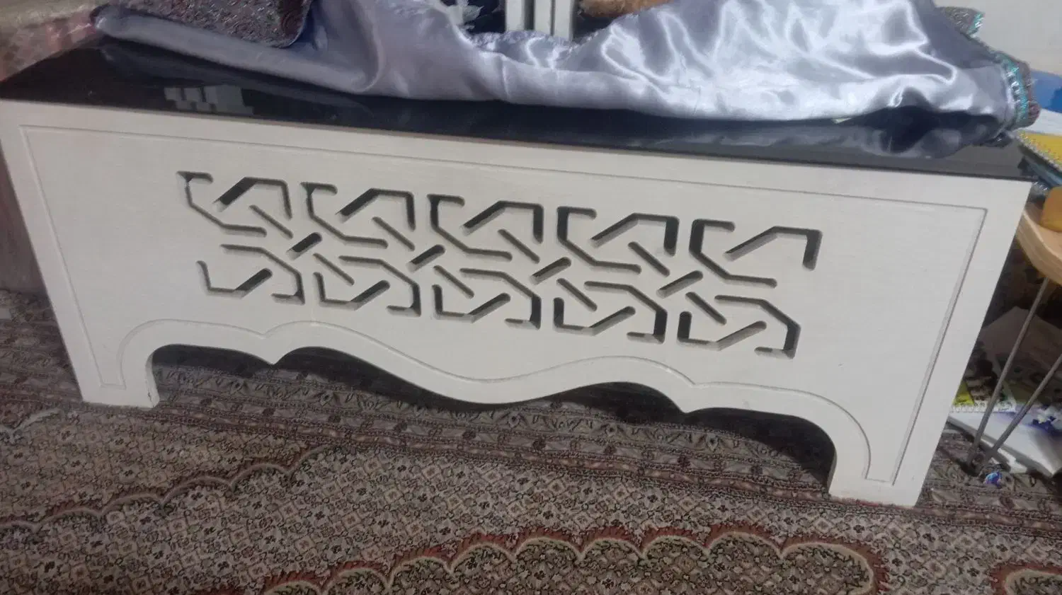 میز وسط سفید|مبلمان خانگی و میز عسلی|شیراز, شیخ علی چوپان|دیوار