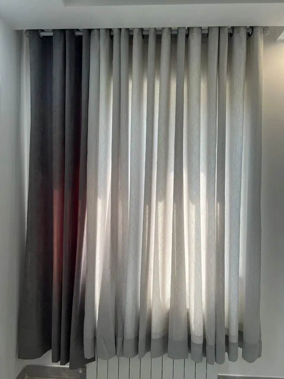 پرده ترک حریر طرحدار به همراه آستر و والان مخمل|پرده، رانر، رومیزی|بندر انزلی, شیلات|دیوار