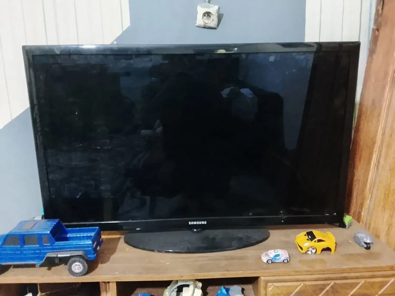 تلوزیون سامسونگ در حد نو|تلویزیون و پروژکتور|کرج, حسن آباد|دیوار