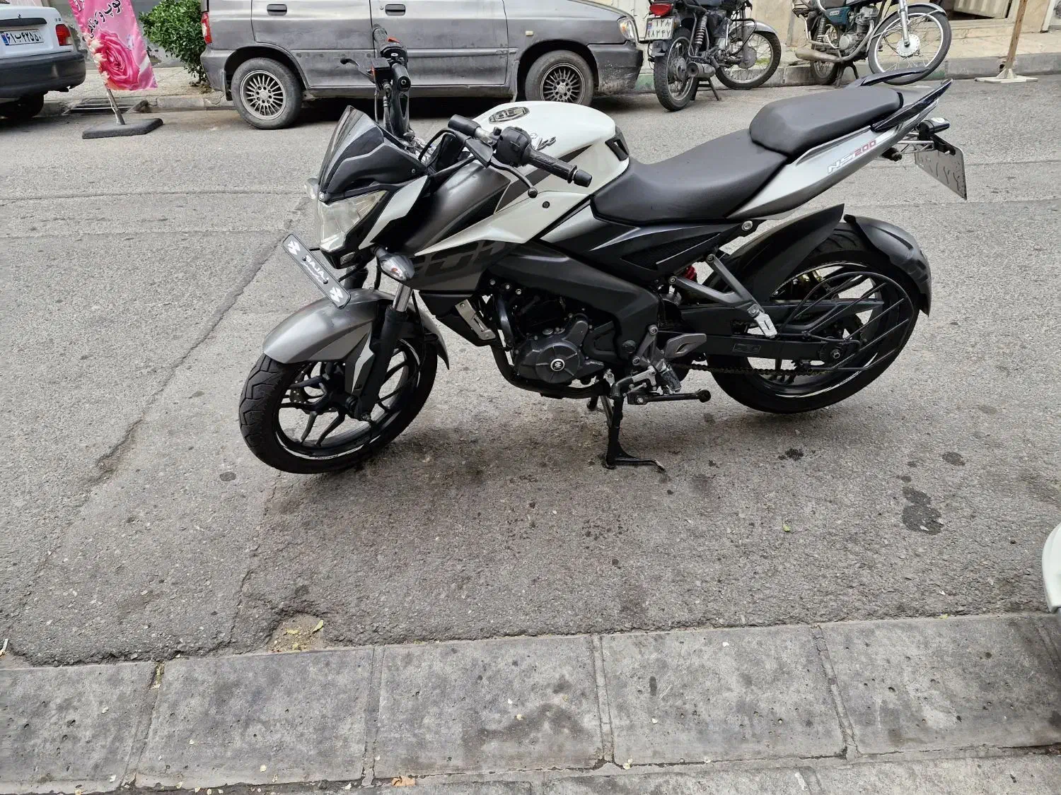 ns 200|موتورسیکلت|تهران, شمیران‌نو|دیوار