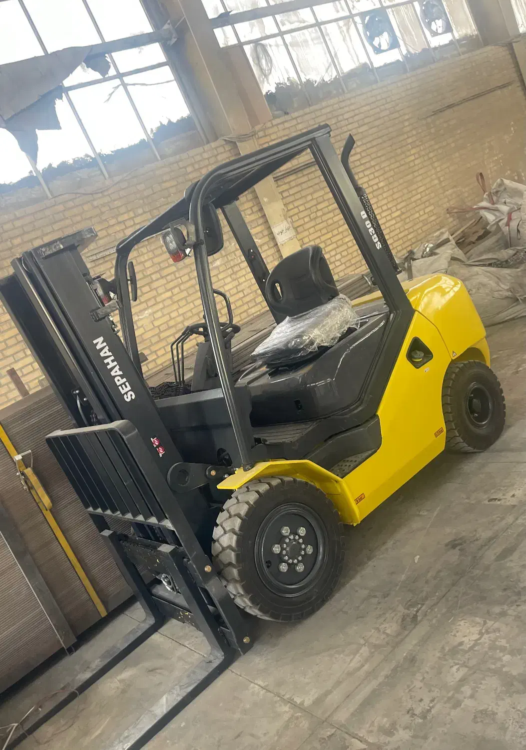 لیفتراک ۳ تن سپاهان دیزل صفر کیلومتر ۱۴۰۴|خودرو سنگین|رباطکریم, رباطکریم|دیوار