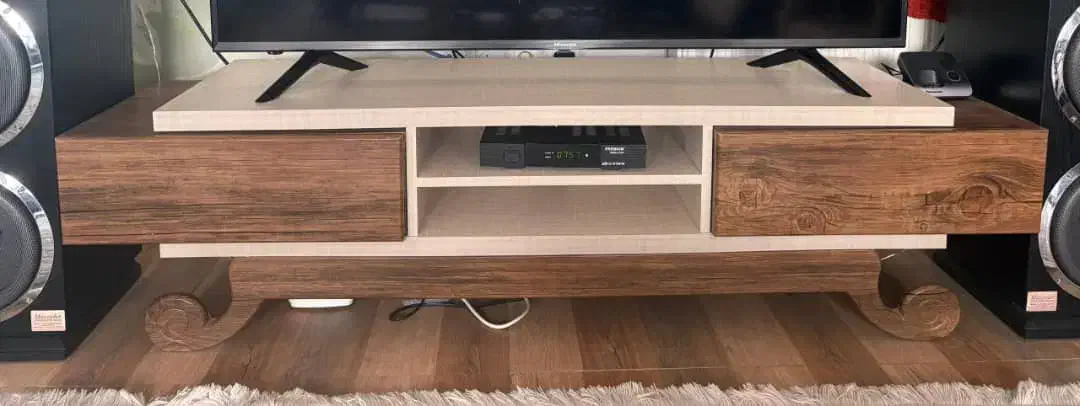 میز تی وی همراه با آینه و کنسول|بوفه، ویترین، کنسول|شاهینشهر, عطار|دیوار