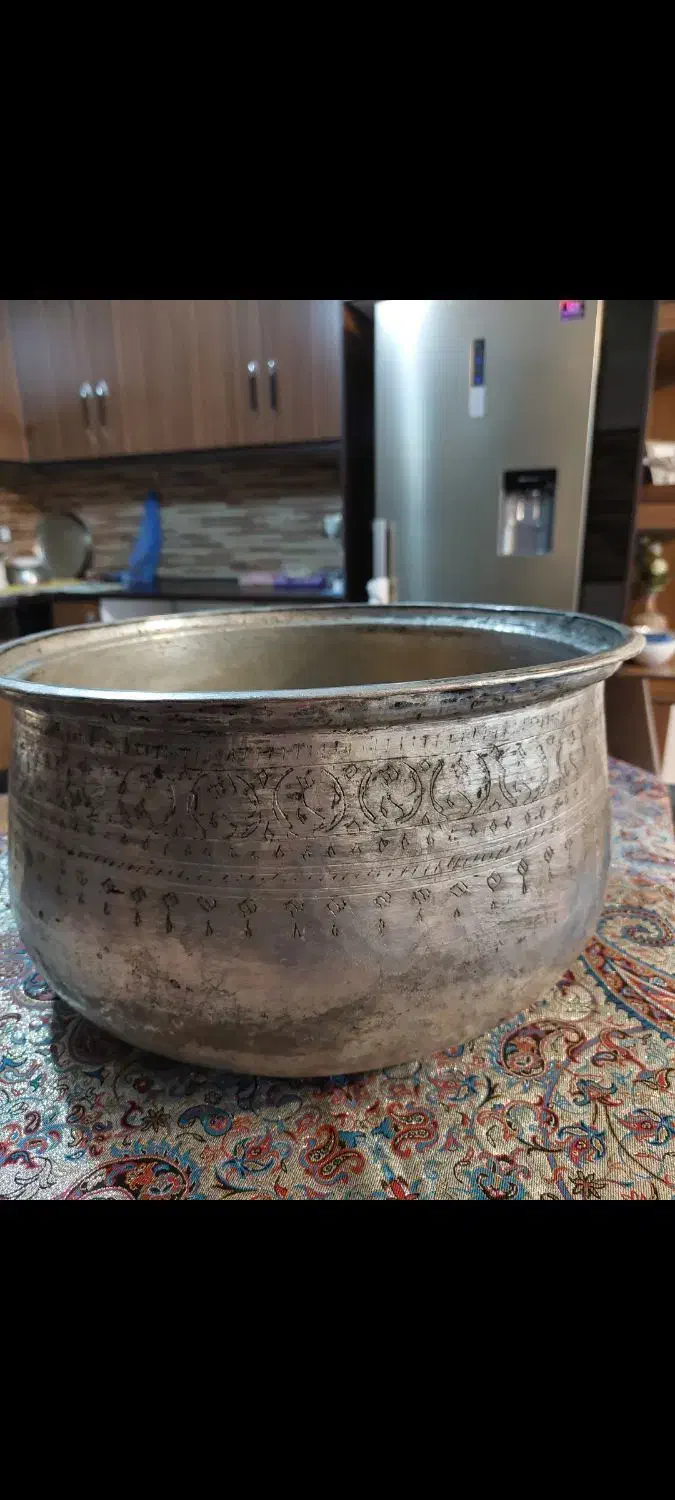 مس باده 100 سال قدمت|کلکسیون اشیاء عتیقه|سمنان, |دیوار