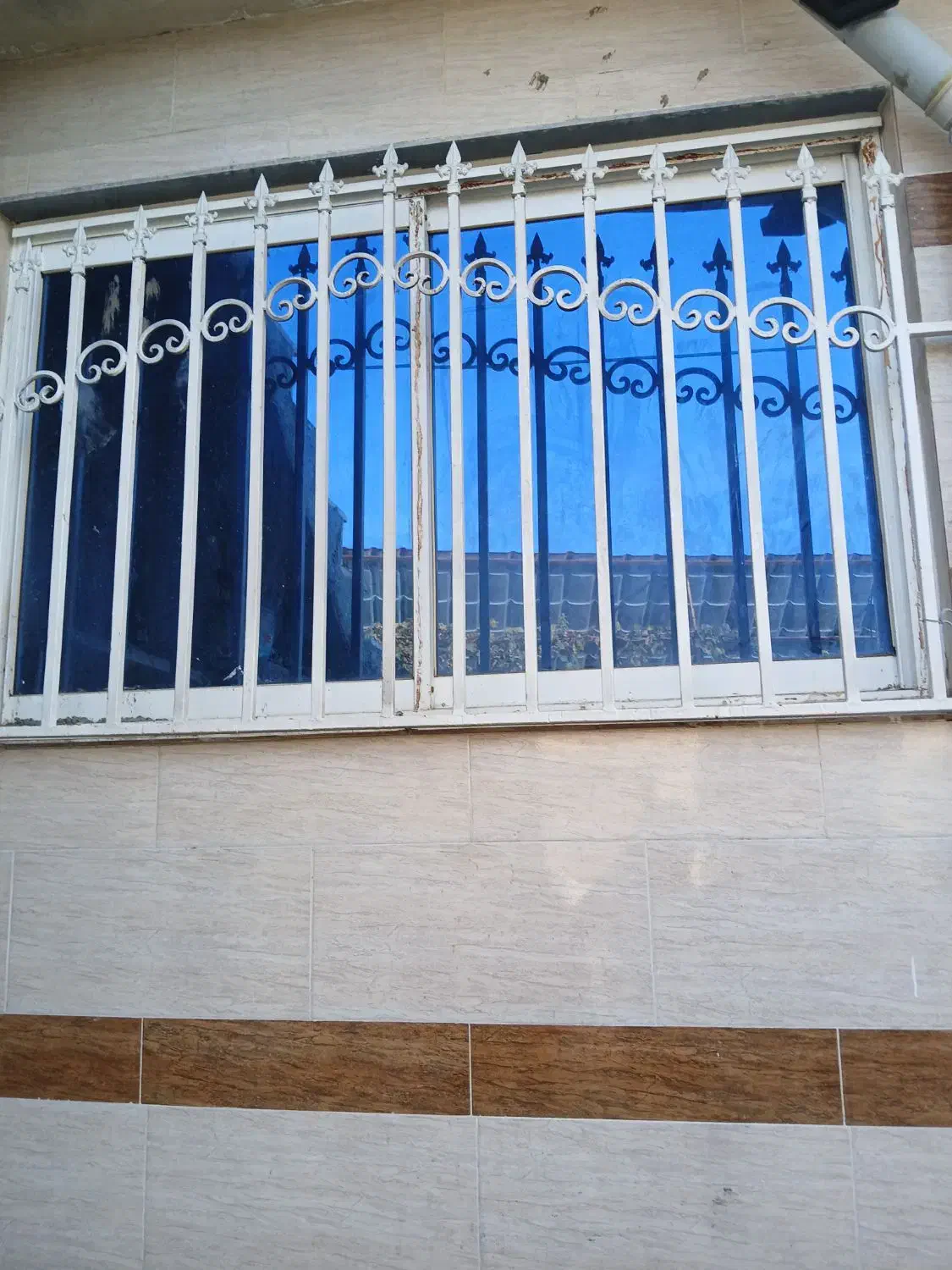 پنجره  در ب خانه|مصالح و تجهیزات ساختمان|آزادشهر, |دیوار