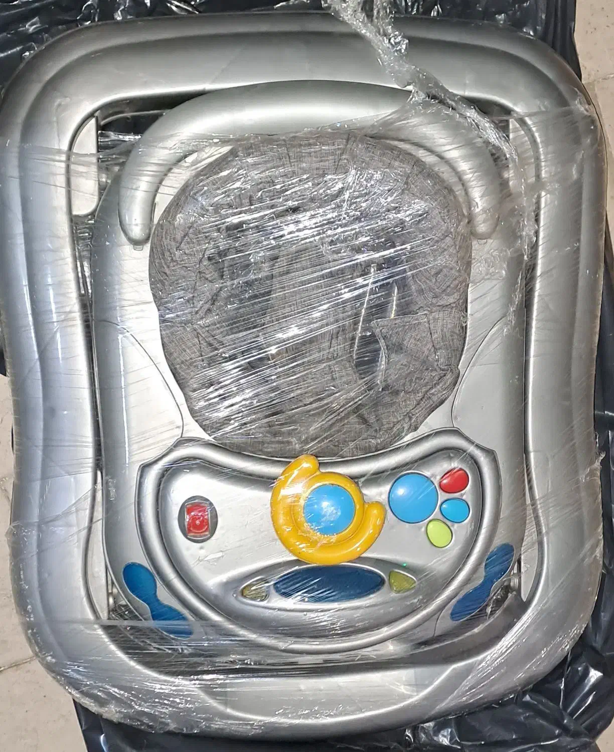 کالسکه،کریر و رورئک|کالسکه و لوازم جانبی|کرج, اصفهانی‌ها|دیوار