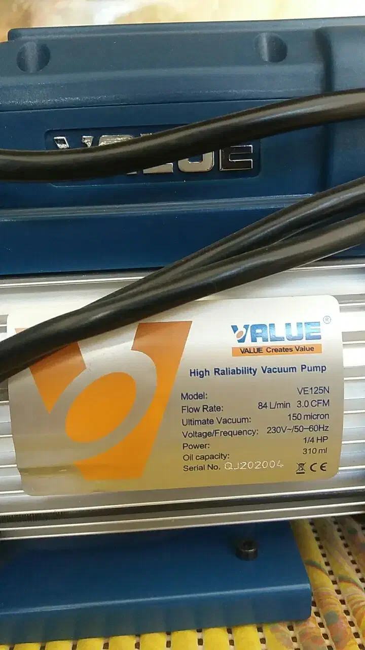 پمپ وکیوم ۱/۴ و کمپرسور استوک در حد نو و گیج دوقلو|ابزارآلات|پیرانشهر, |دیوار