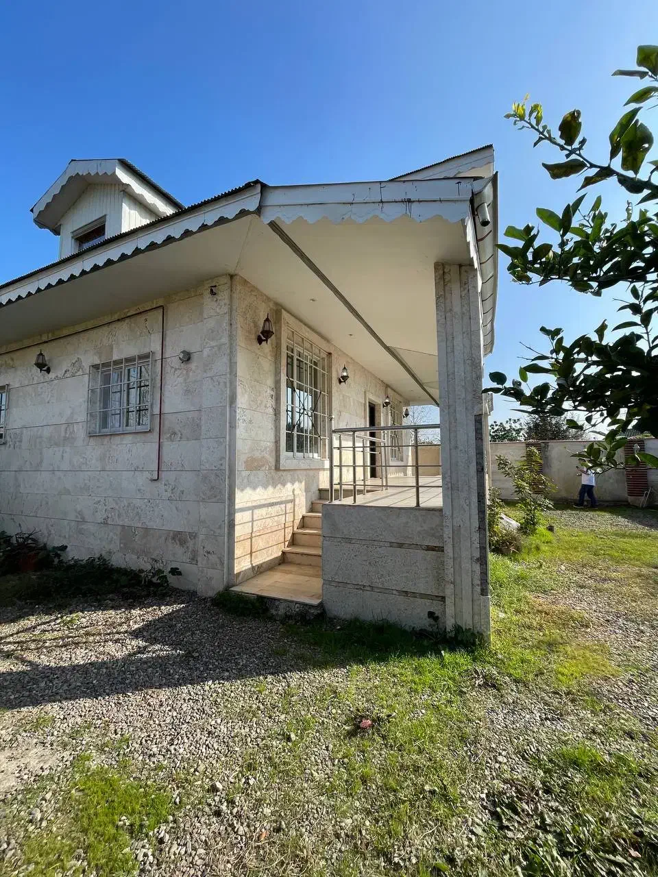 395خانه محوطه 200متر بنا سه خواب سند تک برگ|فروش خانه و ویلا|احمدسرگوراب, |دیوار