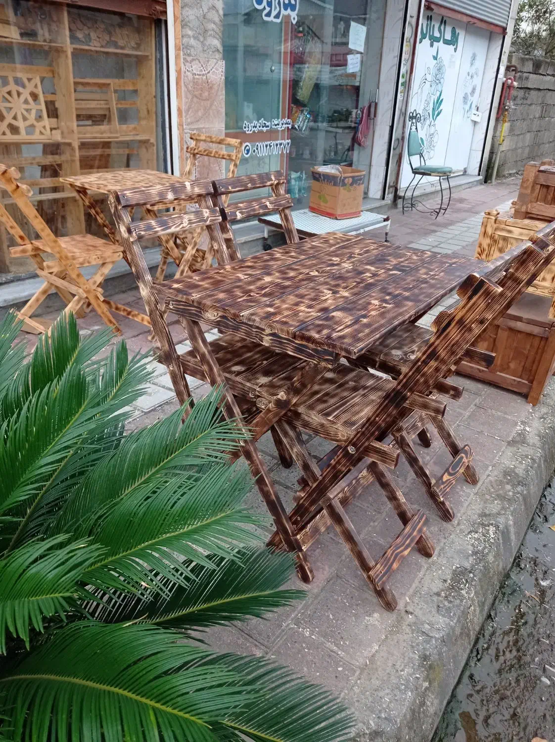 میز و صندلی تاشو|میز و صندلی غذاخوری|سیاهکل, |دیوار