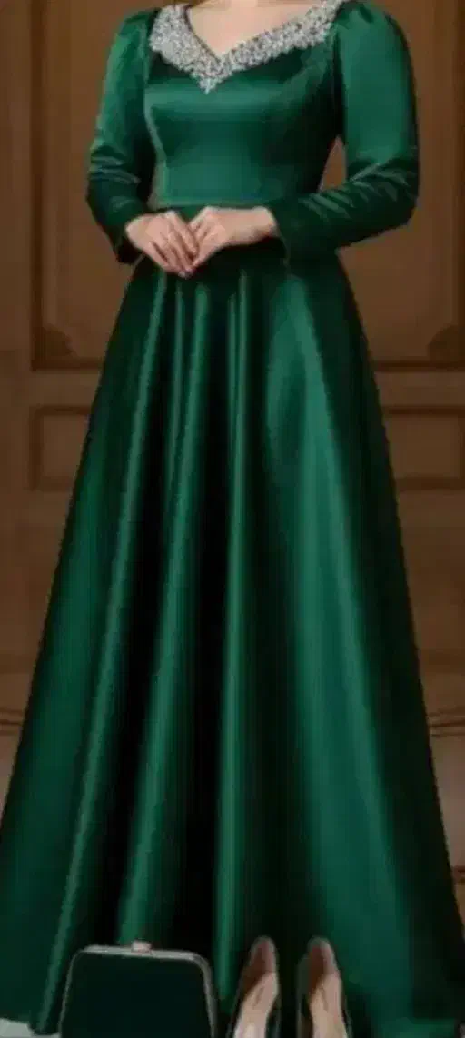 دوخت انواع لباس تخفیف ویژه برای شب یلدا داریم|لباس|برازجان, |دیوار