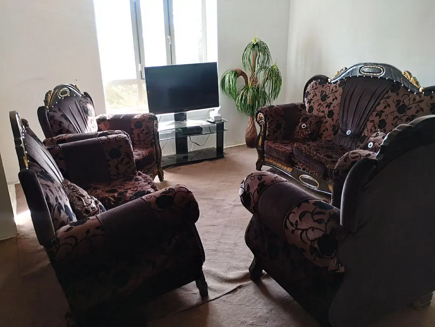 مبل 7نفره دست دوم|مبلمان خانگی و میز عسلی|سیلوانه, |دیوار