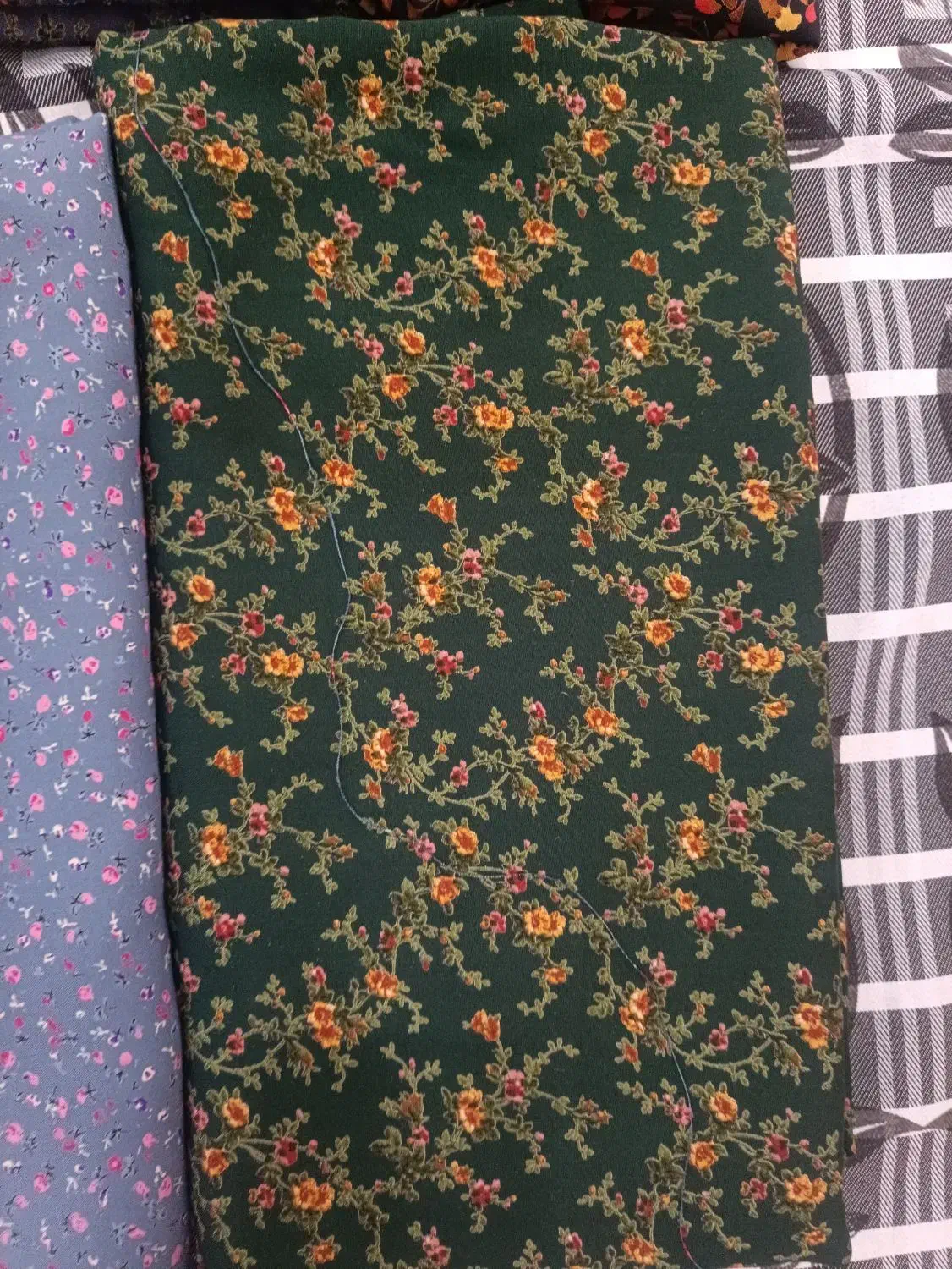 پارچه سرای هانا|لباس|بوکان, |دیوار