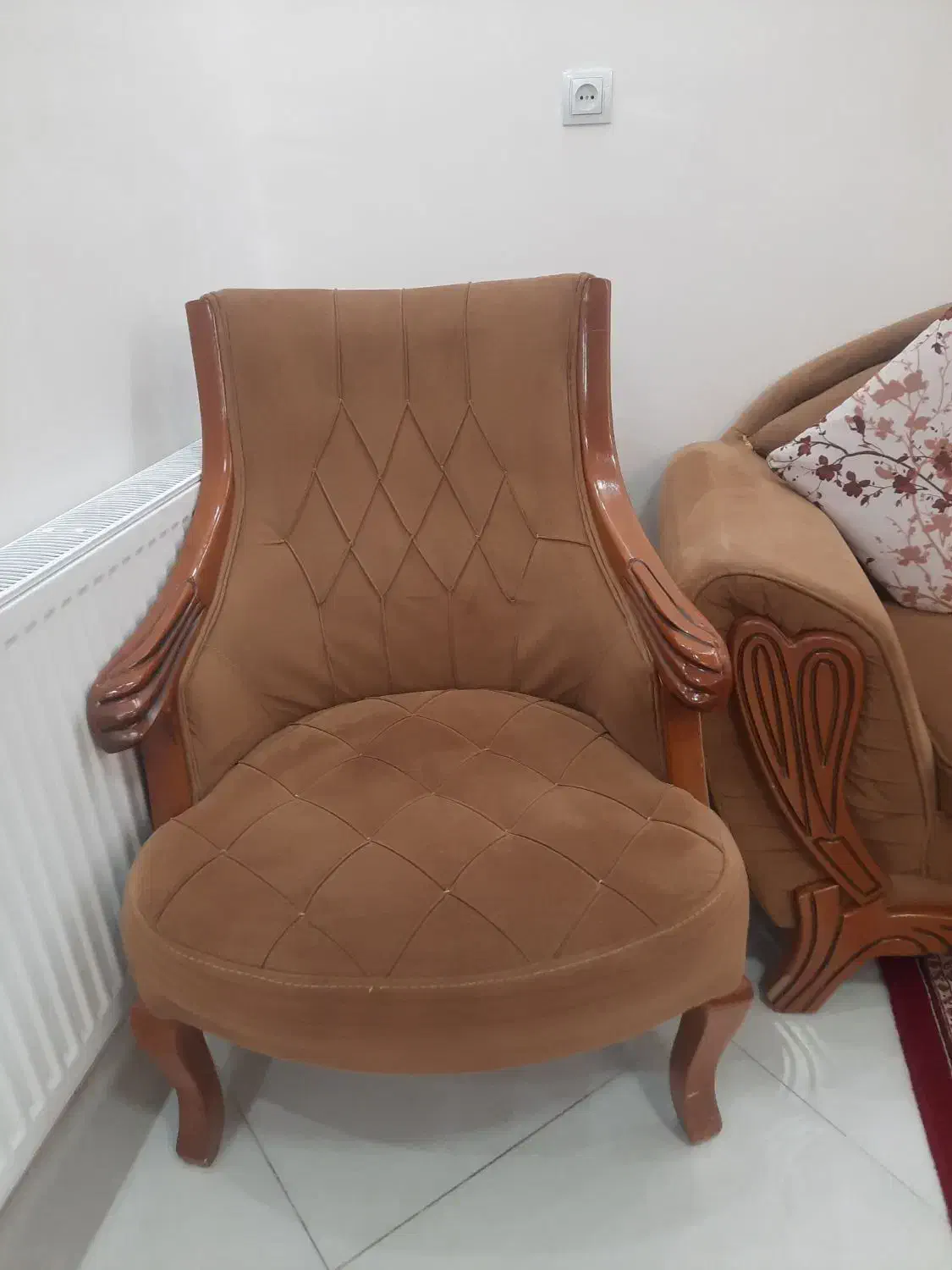 مبل ۷ نفره کاملا سالم با میز عسلی|مبلمان خانگی و میز عسلی|اسدآباد, |دیوار