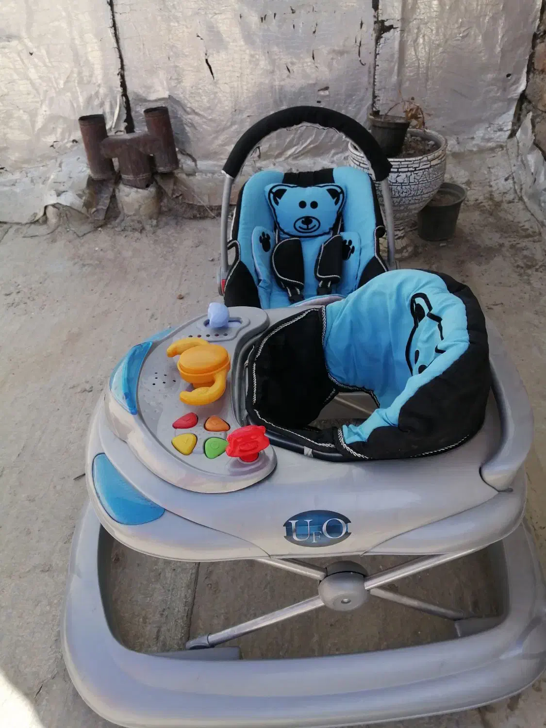 رورویک و کرلیر نوزاد|کالسکه و لوازم جانبی|آشخانه, |دیوار