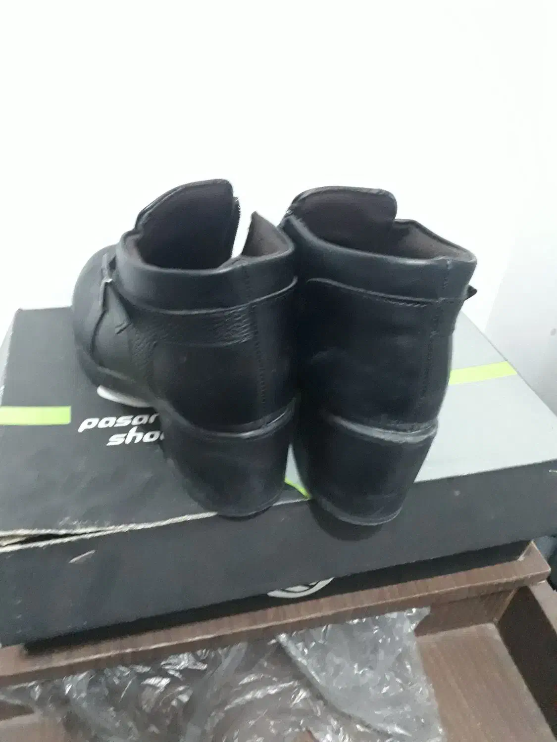 پوتین و تونیک|کیف، کفش، کمربند|مشهد, کوی سیدی|دیوار